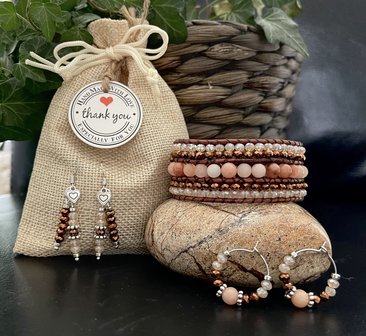 Handgemaakte armband natuursteen Indi Western stijl - zalm / brons