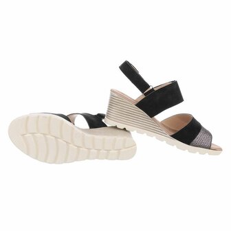 Dames wedge sandalen met sleehakken - zwart
