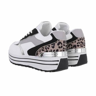 Dames sneakers met plateauzolen en panterprint - wit / grijs