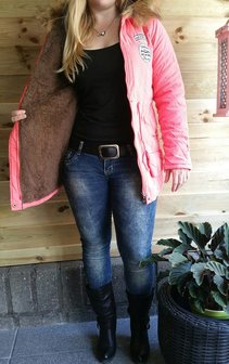 Dames halflange winterjas / parka met voering - koraal