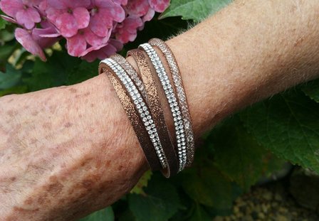 Dames armband / wikkelarmband met strass - wit