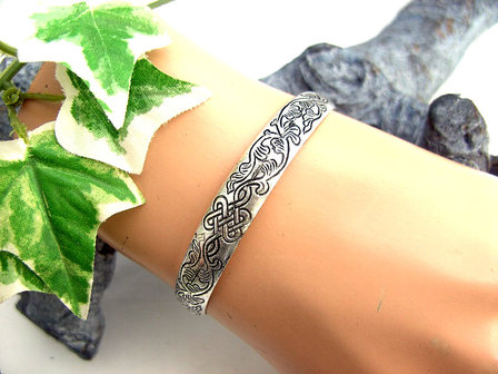 Dames armband / slavenarmband - bladeren