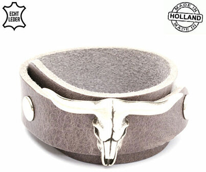 Brede armband echt leder met buffalo skull (handmade in Holland) - bruin