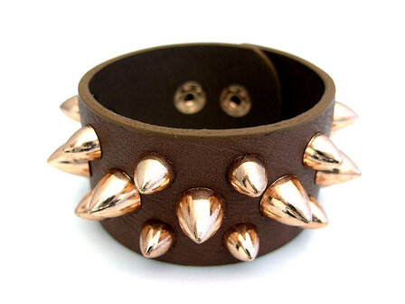 Armband imitatieleder met spikes