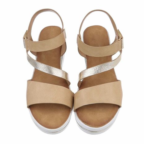 Dames wedge sandalen met sleehakken - beige