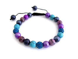 Karma style armband met edelsteen kralen (handwerk)