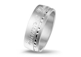 Relatiering / verlovingsring echt zilver met naam gravering - model F