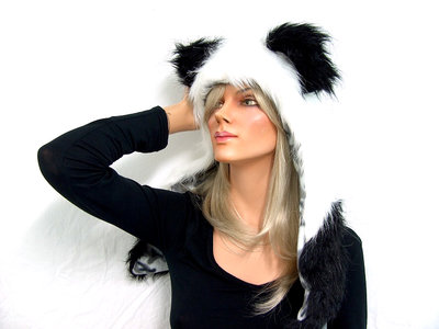 Muts met oortjes (Spirit Hood Style) - zwart/wit